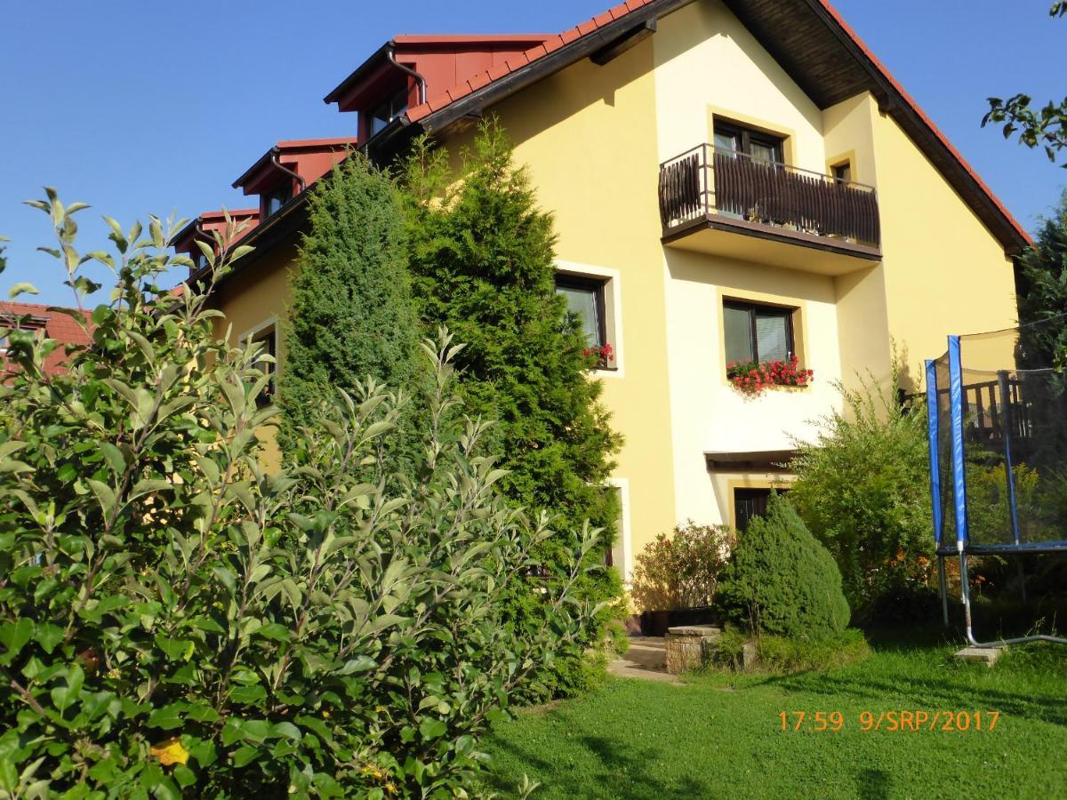 Pension Maja Cesky Krumlov Exterior photo